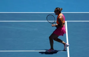 Sabalenka avança para as quartas de final sobre o talento da próxima geração Mboko