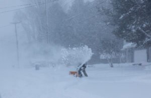 Sem FEMA, os estados se preparam para tempestades de inverno devastadoras