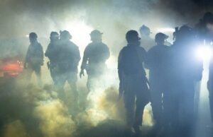 Como as operações ICE nos Estados Unidos estão mudando