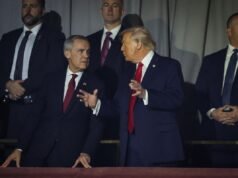 Trump ameaça Canadá com possíveis tarifas aéreas de 50%