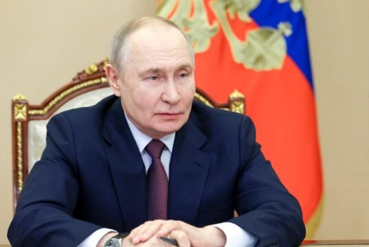 Putin responde à luta Trump-OTAN na Groenlândia