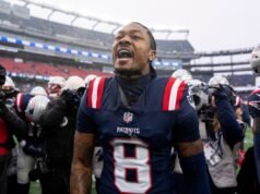 A cabeçada de Stefon Diggs se torna viral antes da vitória no playoff do Patriots