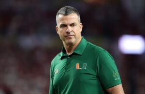Mario Cristobal, estrela da terra favorita da dupla QB/WR dos campeões do Miami ACC