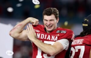 Fernando Mendoza compartilha atualização poderosa 2 dias após a vitória em Indiana