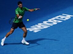 Como assistir Djokovic x Sinner: transmissão ao vivo das semifinais do Aberto da Austrália, canais de TV