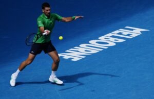 Como assistir Djokovic x Sinner: transmissão ao vivo das semifinais do Aberto da Austrália, canais de TV