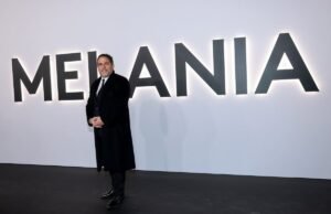 Donald Trump e Melania chegam ao Kennedy Center com aliados do MAGA: atualizações ao vivo