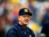Notícias tristes para o lendário técnico do Notre Dame, Lou Holtz