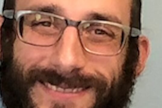 Os pais de Alex Pretty dizem que ela ‘amava seu país’