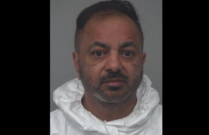 Homem mata esposa e três parentes enquanto crianças se escondem no armário antes de ligar para o 911, diz a polícia