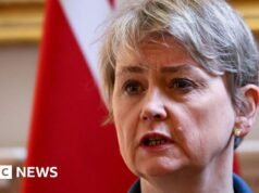 O Reino Unido parou de se juntar ao conselho de paz de Trump devido às preocupações de Putin