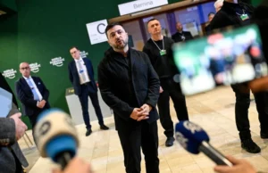 Presidente Zelenskiy sugere conversações “tripartidas” entre Rússia, EUA e Ucrânia nos Emirados Árabes Unidos