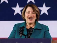 Klobuchar apresentou documentos preliminares para concorrer a governador em Minnesota
