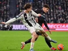 Juventus vence o lesionado Napoli e se aproxima dos quatro primeiros