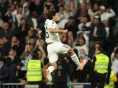 O hat-trick de Garcia ajuda o Real Madrid a vencer o Betis por 5 a 1 e diminuir a diferença para o Barcelona