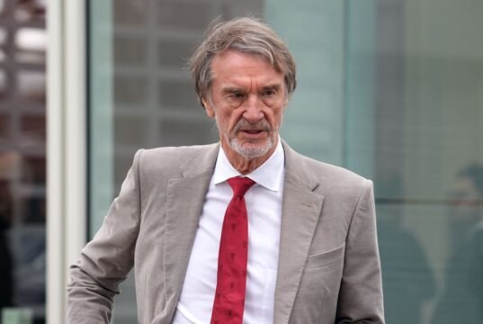 Grupo de fãs do Man United realizará o ‘maior protesto de todos os tempos’ contra Glazer e Sir Jim Ratcliffe