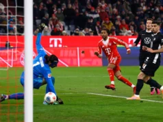 O Bayern venceu o rei do gol contra o Wolfsburg por 8 a 1 e ampliou a vantagem no topo da tabela