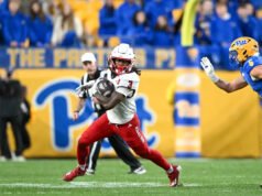 Portal de transferência: o ex-NC State RB Hollywood Smothers voa do Alabama para o Texas