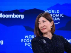 China considera regulamentos mais rigorosos para empresas listadas em Hong Kong