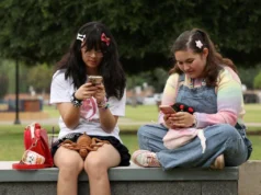 Câmara dos Lordes do Reino Unido aprova proibição de redes sociais para menores de 16 anos