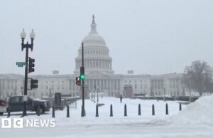 Tempestades de inverno varrem os Estados Unidos enquanto milhões sofrem cortes e interrupções de energia