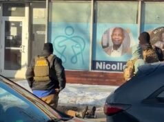 O vídeo mostra um tiroteio com agentes federais em Minneapolis