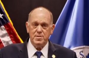 Border Czar fala sobre possível retirada em Minneapolis