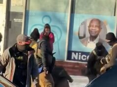 O vídeo mostra o tiroteio com agentes federais