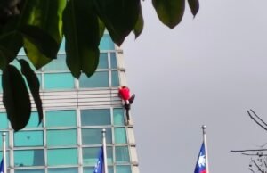 Americano escala arranha-céus de Taiwan sem cordas na Netflix