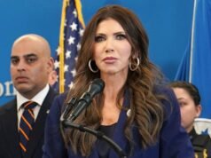 DHS recua depois que os democratas condenam a forma como o governo lida com a imigração