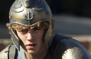 Por que os criadores de Percy Jackson não ficaram preocupados em se afastar dos livros na segunda temporada?