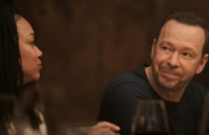 A estrela do Boston Blue, Donnie Wahlberg, diz que o elenco de Blue Bloods lutou para manter seu show funcionando