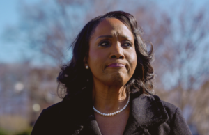 Um raro processo no caso Cook-Trump pode influenciar os juízes da Suprema Corte