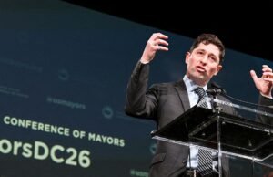 Prefeito de Minneapolis pede aos líderes que combatam os esforços de fiscalização da imigração