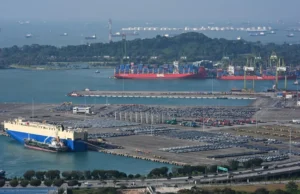 É difícil argumentar a favor da aplicação de novas tarifas globais dos EUA a Singapura: ex-enviado especial dos EUA