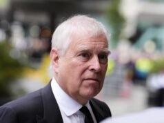 O ex-príncipe Andrew enfrenta pressão crescente para cooperar com a investigação de Epstein