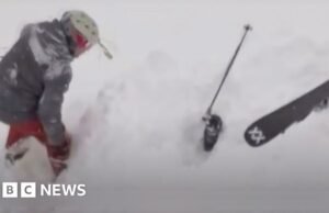 Assista ao dramático resgate de um esquiador enterrado na neve profunda