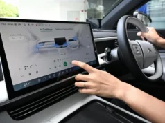 Evite o embaçamento do seu carro com o modo de recirculação e substitua o filtro do ar condicionado regularmente.