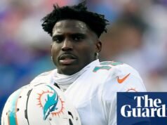 Dolphins cortam o receptor estrela Tyreek Hill para liberar US$ 23 milhões em espaço no teto salarial da NFL
