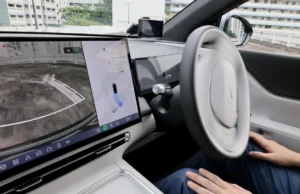 Como usar a função de estacionamento automático do seu carro