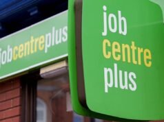 A taxa de desemprego no Reino Unido aumentou para quase um em cada seis jovens desempregados