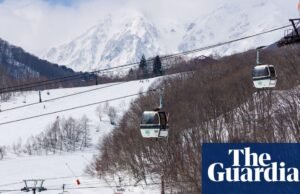 Snowboarder australiano morre após mochila ficar presa em acidente de teleférico no Japão Japão