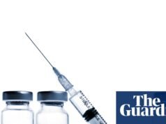 As crianças em Inglaterra foram “bombardeadas” com anúncios online de produtos nocivos. mídia social