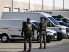 FBI invade escritório eleitoral da Geórgia por causa de ‘erros’ de 2020 a mando do advogado de Trump ‘pare o roubo’