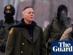 पहली बात: सीमा गश्ती प्रमुख ने शिकागो में अमेरिकी नागरिक को गोली मारने वाले संघीय एजेंट की प्रशंसा की | Notícias dos EUA