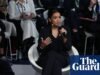 AOC acusa Trump de tentar inaugurar a ‘era do totalitarismo’ na conferência de Munique Alexandria Ocasio-Cortez