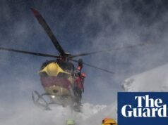 Dois britânicos estão entre as três pessoas mortas após avalanche nos Alpes franceses. França