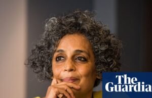 Arundhati Roy deixa o Festival de Cinema de Berlim por causa do comentário ‘fique longe da política’. festival de cinema de berlim