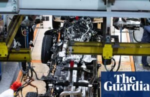 A fixação da América na economia dos capacetes e em tornar a indústria transformadora novamente excelente não faz sentido. Economia dos EUA