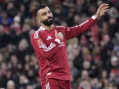 O técnico do Liverpool, Arne Slott, elogiou a atuação completa de Mohamed Salah na vitória da FA Cup
